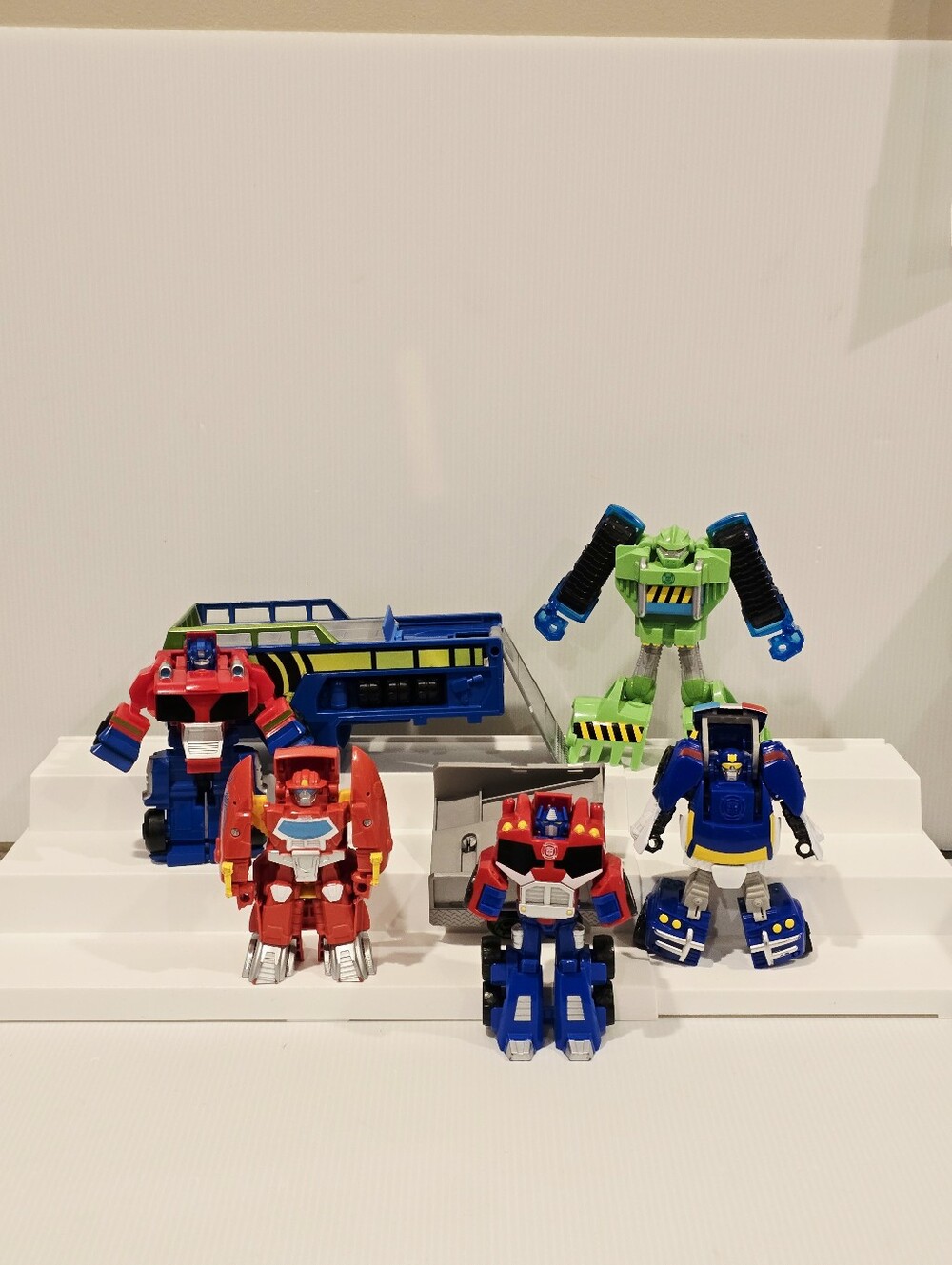 Transformers Rescue Bots Optimus Prime Racing Trailer and Figure Set - Picture 3 of 15